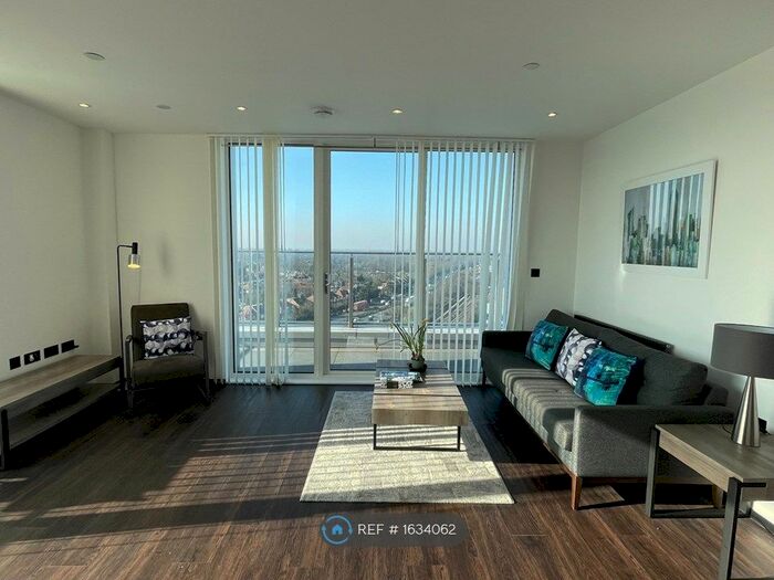 2 Bedroom Flat To Rent In West Gate, London, W5