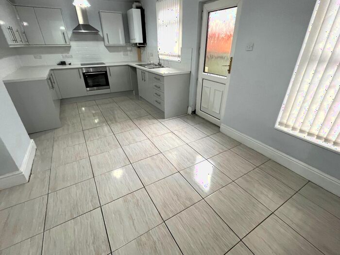 4 Bedroom Terraced House To Rent In Garden Walk, Ashton-On-Ribble, Preston, PR2