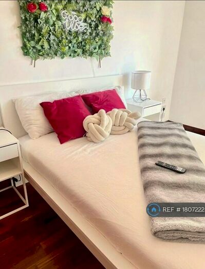 3 Bedroom Flat To Rent In King Henry's Road, London, NW3