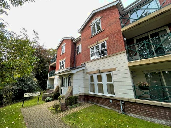 2 Bedroom Apartment To Rent In Blagdon Court, Belvedere Gardens, Benton, Newcastle Upon Tyne, NE12