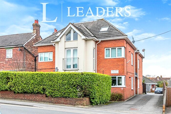 2 Bedroom Apartment For Sale In Sea View Road, Poole, BH12