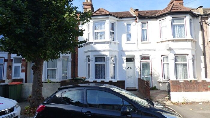 3 Bedroom Terraced House To Rent In Hartley Avenue, London, E6