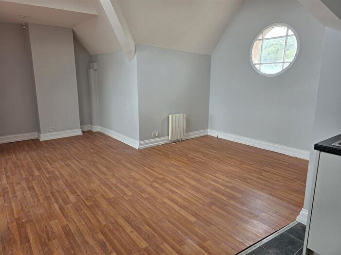 Studio To Rent In Flying Horse Lane, Dover, CT16