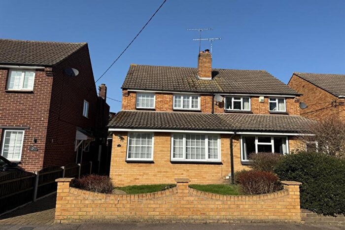 3 Bedroom Semi Detached House For Sale In Laura Drive, BR8