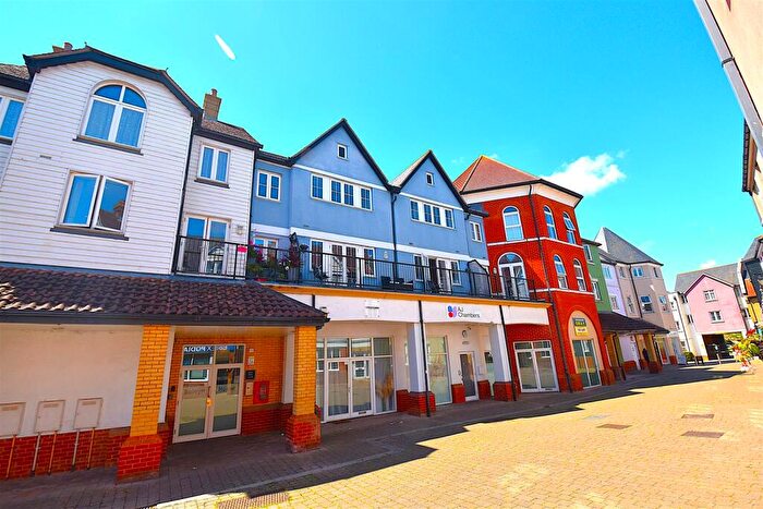 2 Bedroom Apartment For Sale In Boleyn House, Roche Close, Rochford, SS4