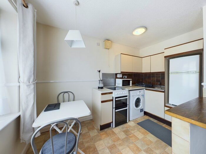 Studio To Rent In Alexandra Court, Beverley Road, HU5