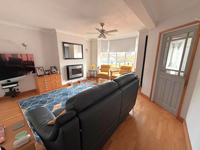 4 Bedroom Terraced House For Sale In Stourport Road, Kidderminster, DY11