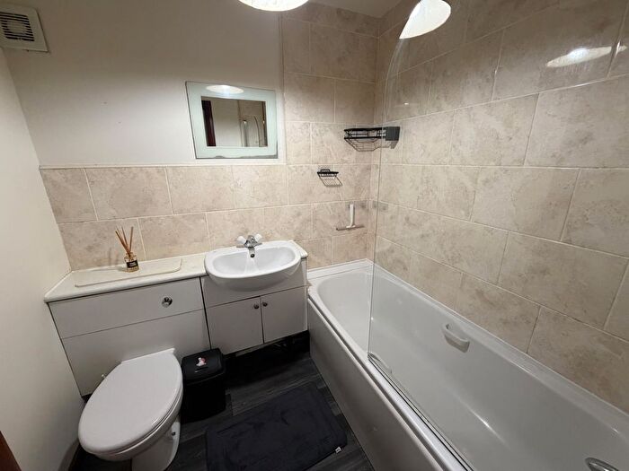 2 Bedroom Flat To Rent In C, Lochee Road, Dundee, DD2