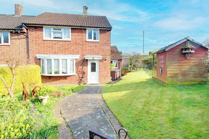 3 Bedroom End Of Terrace House For Sale In Glebe Cottages, Essendon, AL9