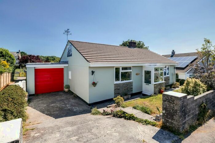 2 Bedroom Detached Bungalow For Sale In Duloe, Liskeard, PL14
