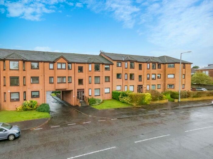 2 Bedroom Flat To Rent In Glenbank Court, Glenbank Drive, Thornliebank, Glasgow G46