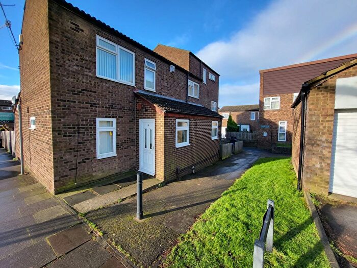5 Bedroom Terraced House To Rent In Elgar Path, Luton, LU2
