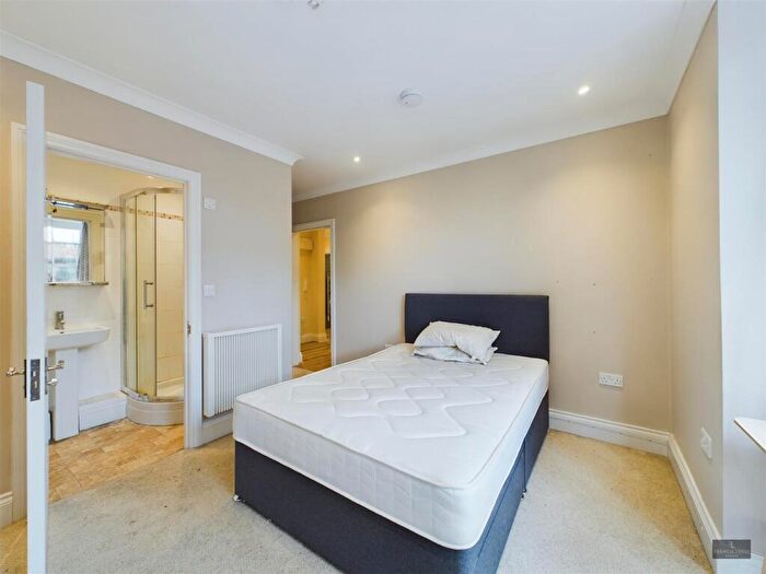 2 Bedroom Flat To Rent In Barnfield Road, Exeter, EX1