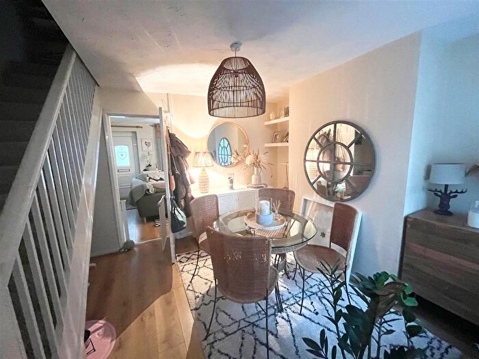 2 Bedroom Cottage To Rent In Chapel Lane, Wilmslow, Cheshire, SK9