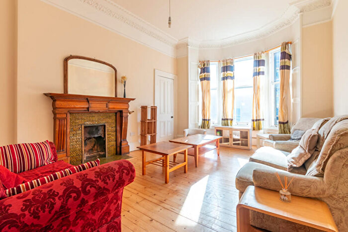 4 Bedroom Flat To Rent In L – Haymarket Terrace, Edinburgh, EH12