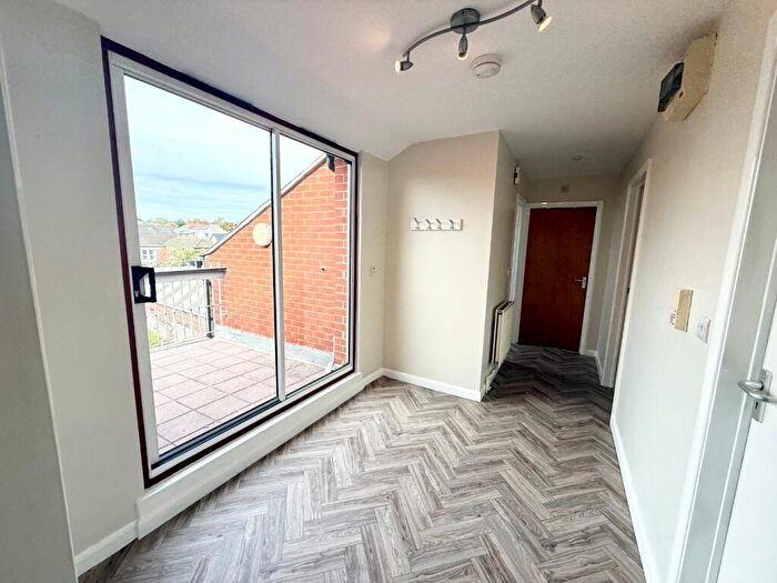 2 Bedroom Apartment To Rent In North Sherwood Street, Nottingham, Nottinghamshire, NG1