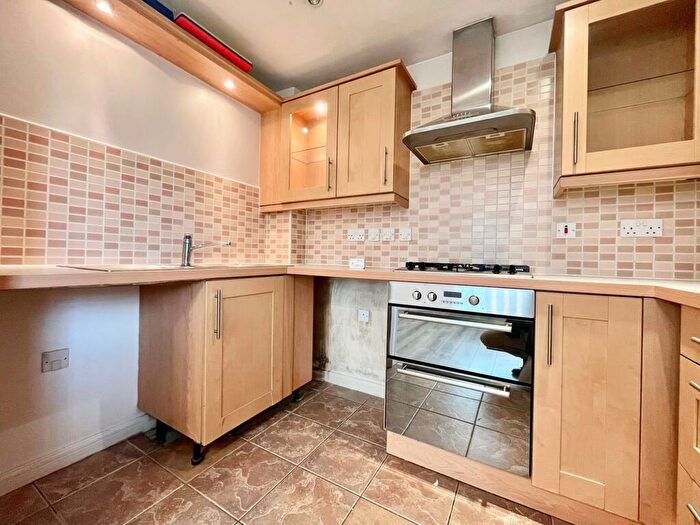 2 Bedroom End Of Terrace House To Rent In Pennard Close, Newport, NP10