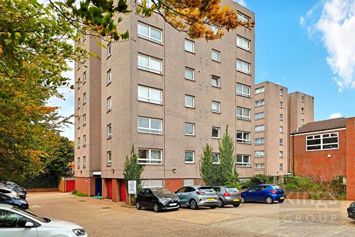 1 Bedroom Apartment For Sale In Potter Street, Harlow, CM17