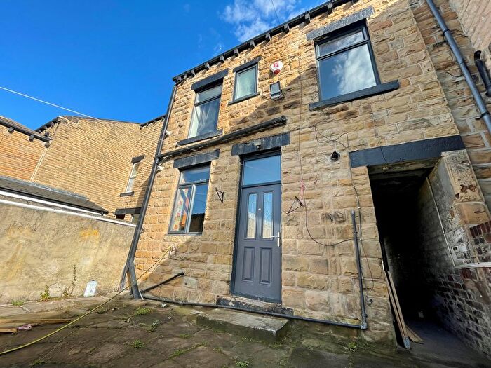 3 Bedroom Terraced House To Rent In Talbot Street, Batley, WF17