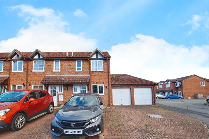 2 Bedroom End Of Terrace House To Rent In Bowman Close, Stratone Village, Swindon, SN3