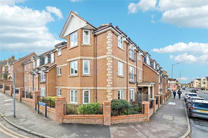 2 Bedroom Retirement Property For Sale In High Street, Berkhamsted, Hertfordshire, HP4