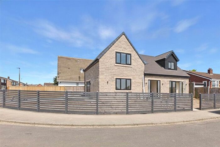 4 Bedroom Detached House For Sale In Newhall Drive, Bradford, West Yorkshire, BD6