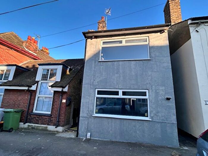 3 Bedroom Property To Rent In Charlotte Street, Sittingbourne, ME10