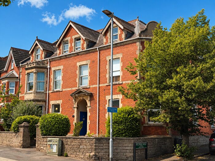 1 Bedroom Apartment For Sale In Portway, Frome, Somerset, BA11
