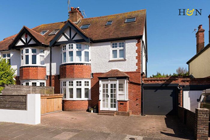 4 Bedroom House For Sale In Glebe Villas, Hove, BN3