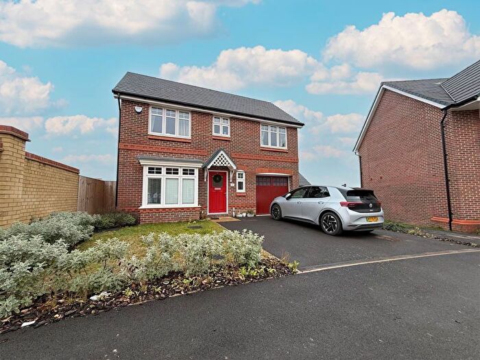 3 Bedroom Detached House For Sale In Cloche Corner, Houghton Regis, LU5