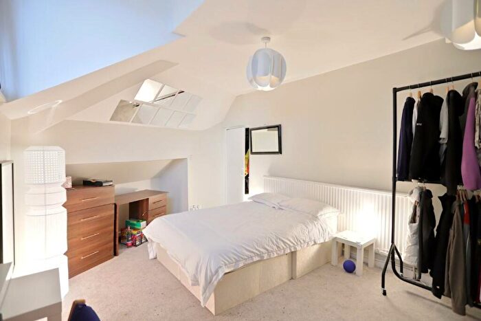 7 Bedroom End Of Terrace House To Rent In Roslin Road, Sheffield, S10