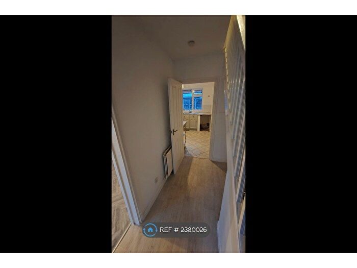 4 Bedroom Semi-Detached House To Rent In Edendale Drive, Manchester, M22