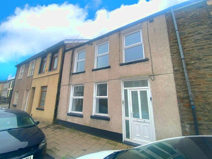 4 Bedroom Property To Rent In Gelli Road, Gelli, Pentre, CF41
