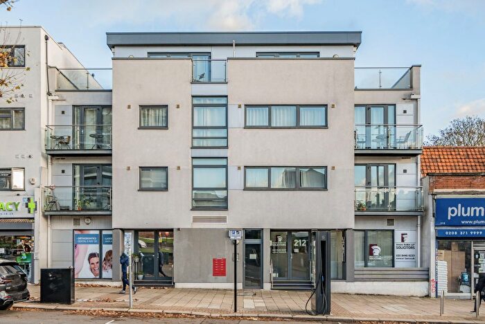 2 Bedroom Flat To Rent In Regents Park Road, London, N3