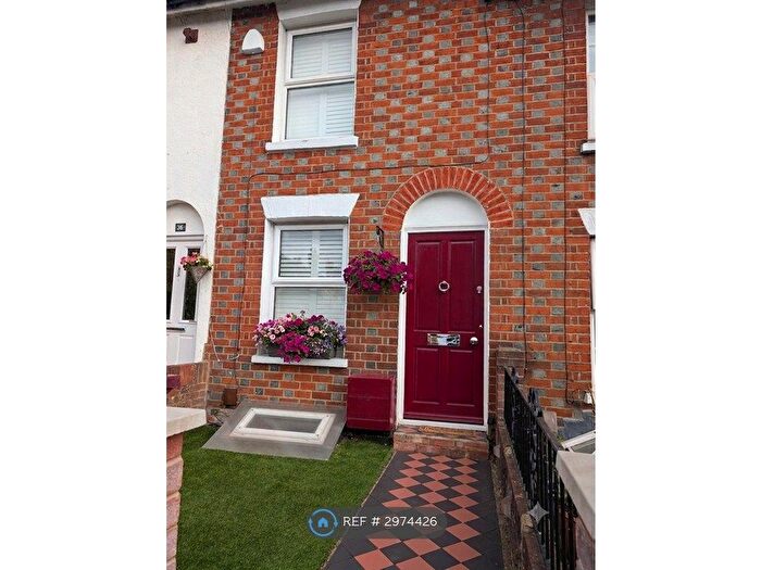 2 Bedroom Terraced House To Rent In St Johns Road, Reading, RG1