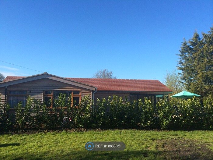 3 Bedroom Detached House To Rent In The Barn, Malden Rushett, KT9