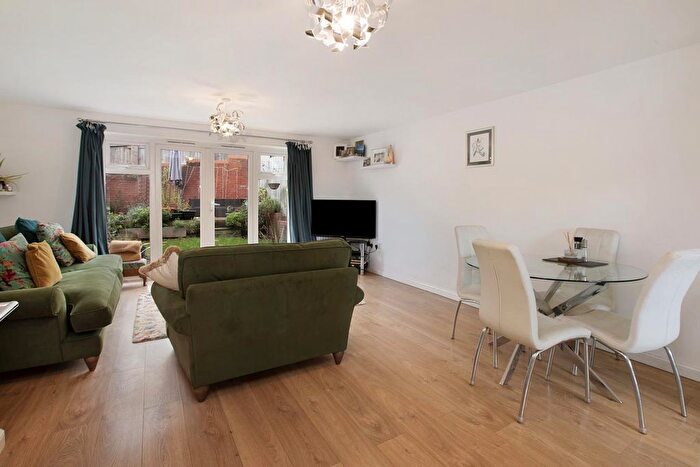 3 Bedroom End Of Terrace House For Sale In Coombe Gardens, First Avenue, Teignmouth, TQ14