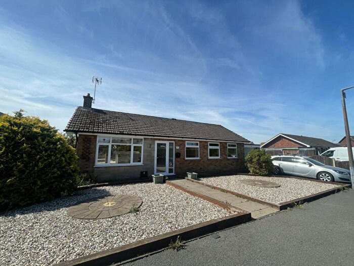 3 Bedroom House To Rent In Queens Drive, Brinsley, NG16