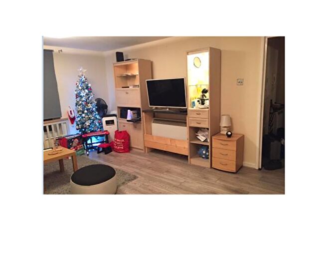1 Bedroom Flat To Rent In Wenlock Gardens, Hendon, NW4