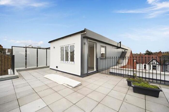 1 Bedroom Apartment To Rent In Summer Court, Maybury Gardens, London, NW10