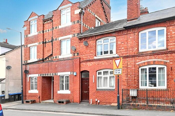 1 Bedroom Apartment To Rent In Park Road, Kenilworth, CV8