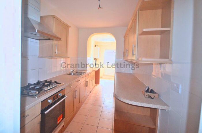 3 Bedroom Terraced House To Rent In Ridgeway Gardens, IG4