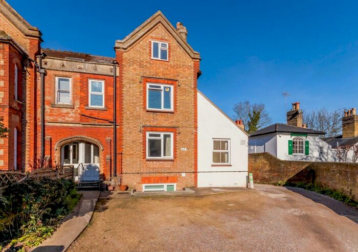 1 Bedroom Apartment To Rent In Epsom Road, Guildford, GU1