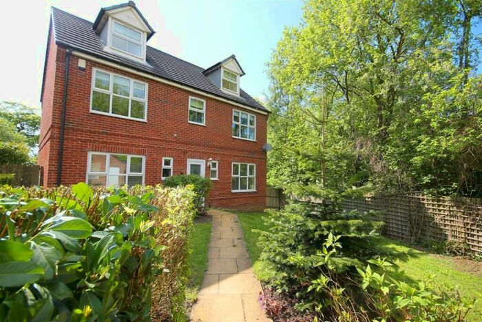 5 Bedroom Detached House For Sale In Roundhaven, Farewell Hall, Durham, DH1