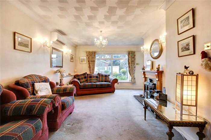 3 Bedroom Bungalow For Sale In Kingswood Close, Brooke, Norwich, Norfolk, NR15