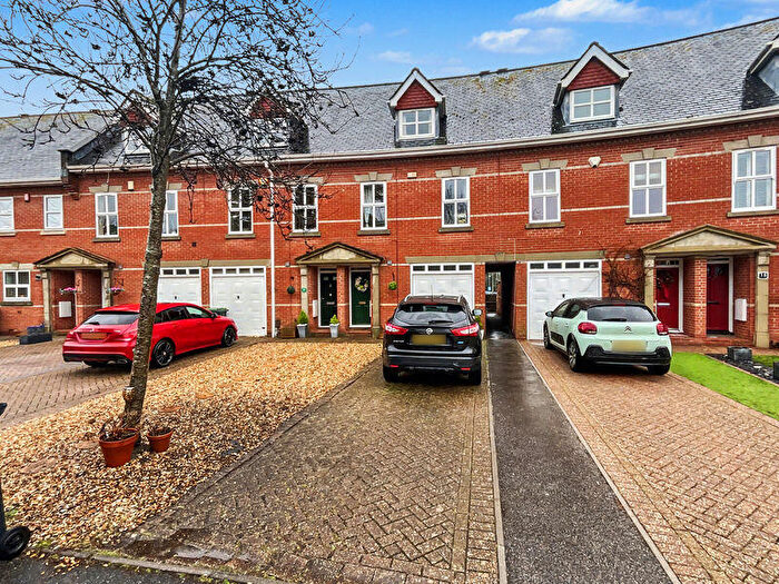 4 Bedroom Terraced House For Sale In Christchurch, BH23