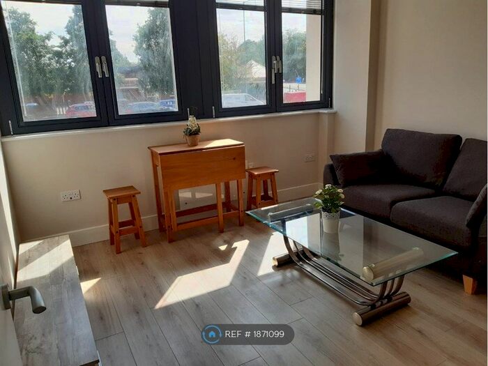 1 Bedroom Flat To Rent In Surrey Street, Norwich, NR1