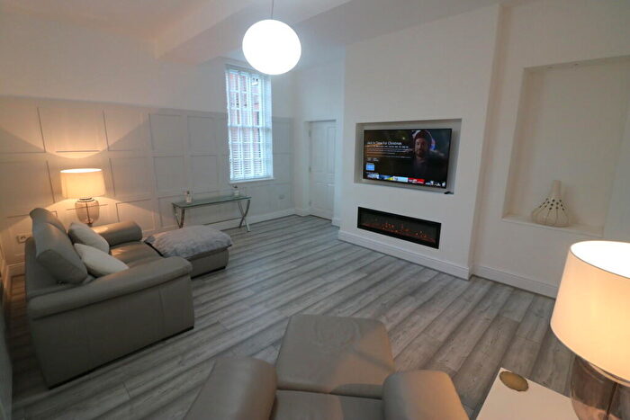 2 Bedroom Apartment To Rent In Hessle High Road, Hull, HU4