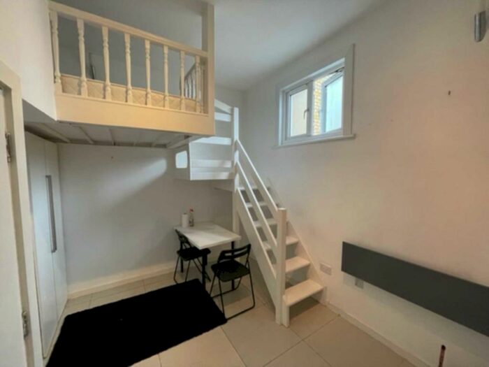 Studio To Rent In Leytonstone Road, Maryland, E15