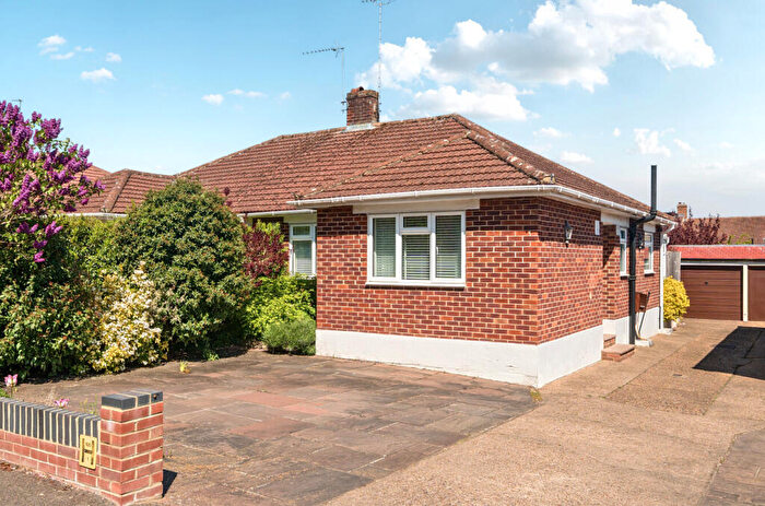 2 Bedroom Bungalow For Sale In Melrose Crescent, Orpington, Kent, BR6